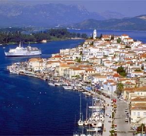 Travel to Poros Photo Gallery  -  THE VIEW OF THE PORT